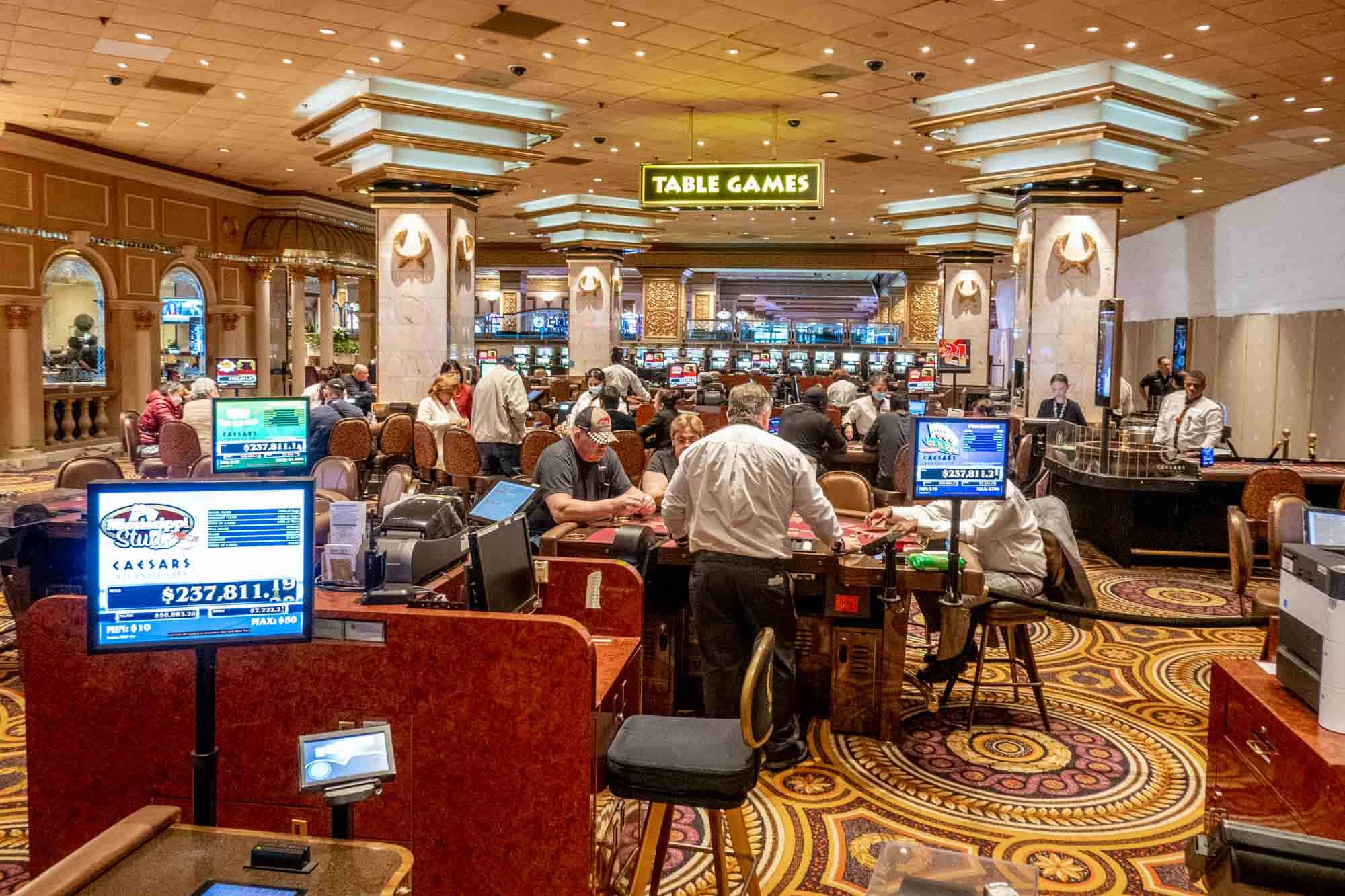Jak Hackle Blackjack: Profesyonel Stratejiler ve İpuçları